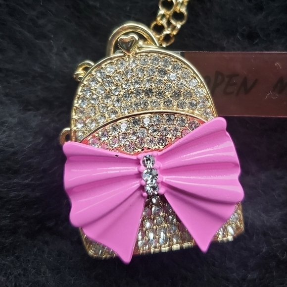 Betsey Johnson Backpack Necklace - Picture 4 of 5